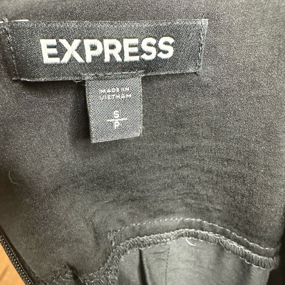 Express Black Garment - Picture 4 of 4